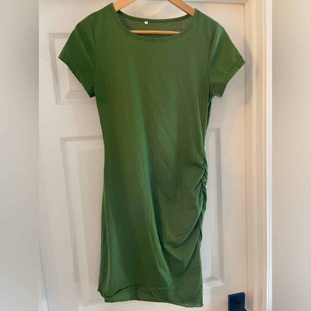 GREEN RUCHED T-SHIRT DRESS SMALL